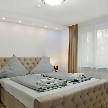 Modern Neuburg 7 - New Daire *