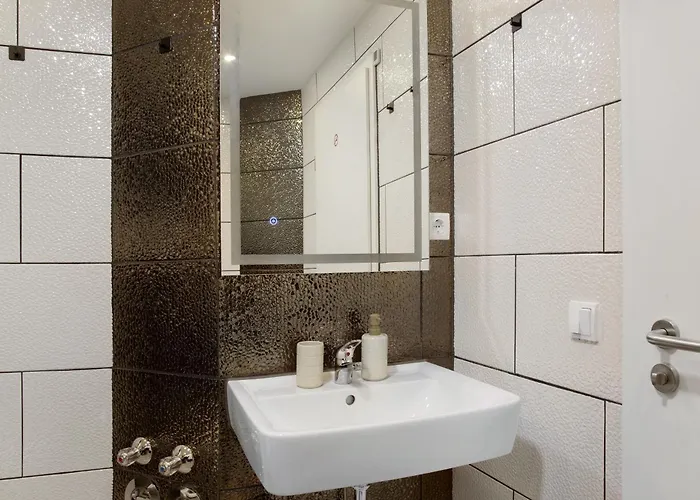 Modern Neuburg 7 - New דירה